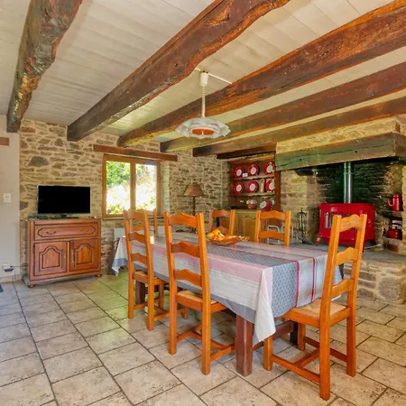 Maison Avec Grand Jardin 10km * Ferel